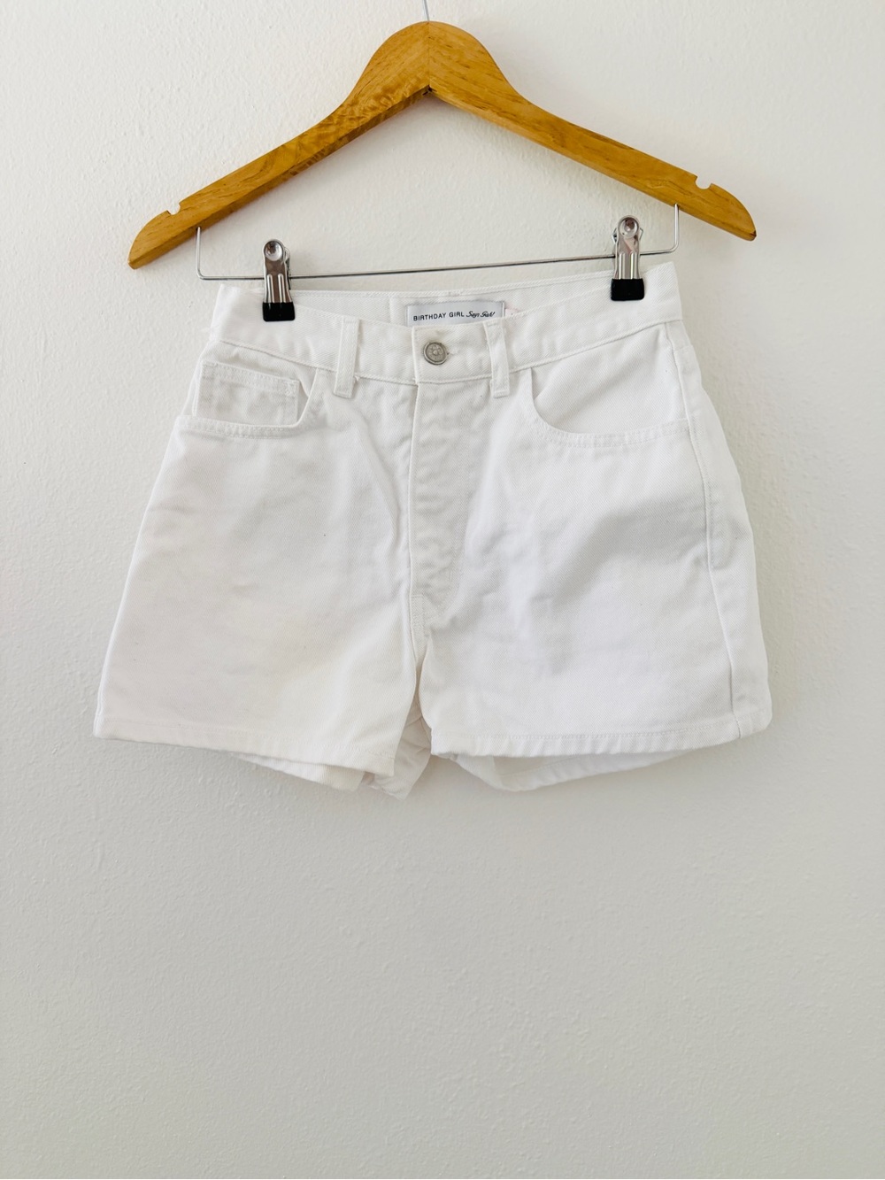 Lisa Says Gah Birthday Girl Tulip Embroidered Evan Shorts - Picture 5 of 7